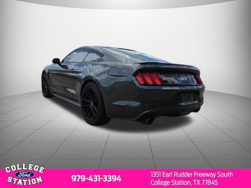 Used 2017 Ford Mustang GT RWD image 4