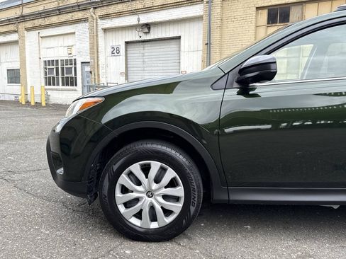 Used 2013 Toyota RAV4 LE AWD/4WD image 41