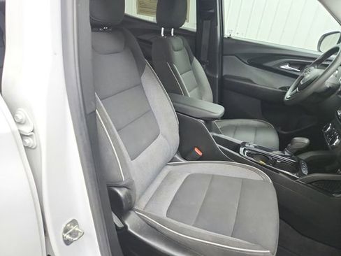 Used 2021 Chevrolet TrailBlazer LT w/ Convenience Package FWD image 34