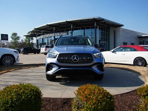 New 2026 Mercedes-Benz GLE 450 4MATIC image 2