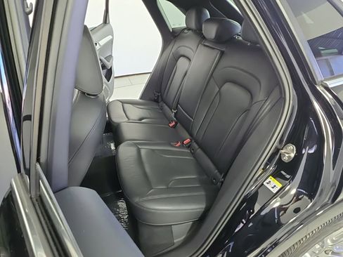 Used 2018 Audi Q3 2.0T Premium Plus w/ Premium Plus Package image 21