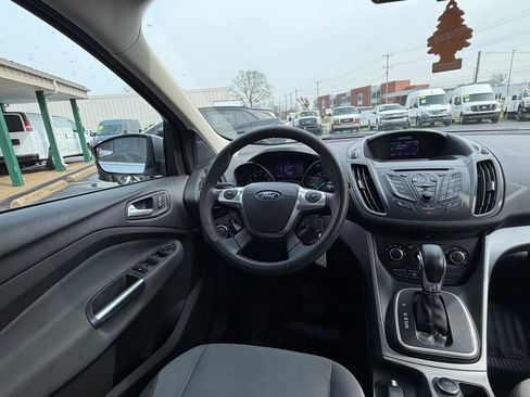Used 2013 Ford Escape SE image 19