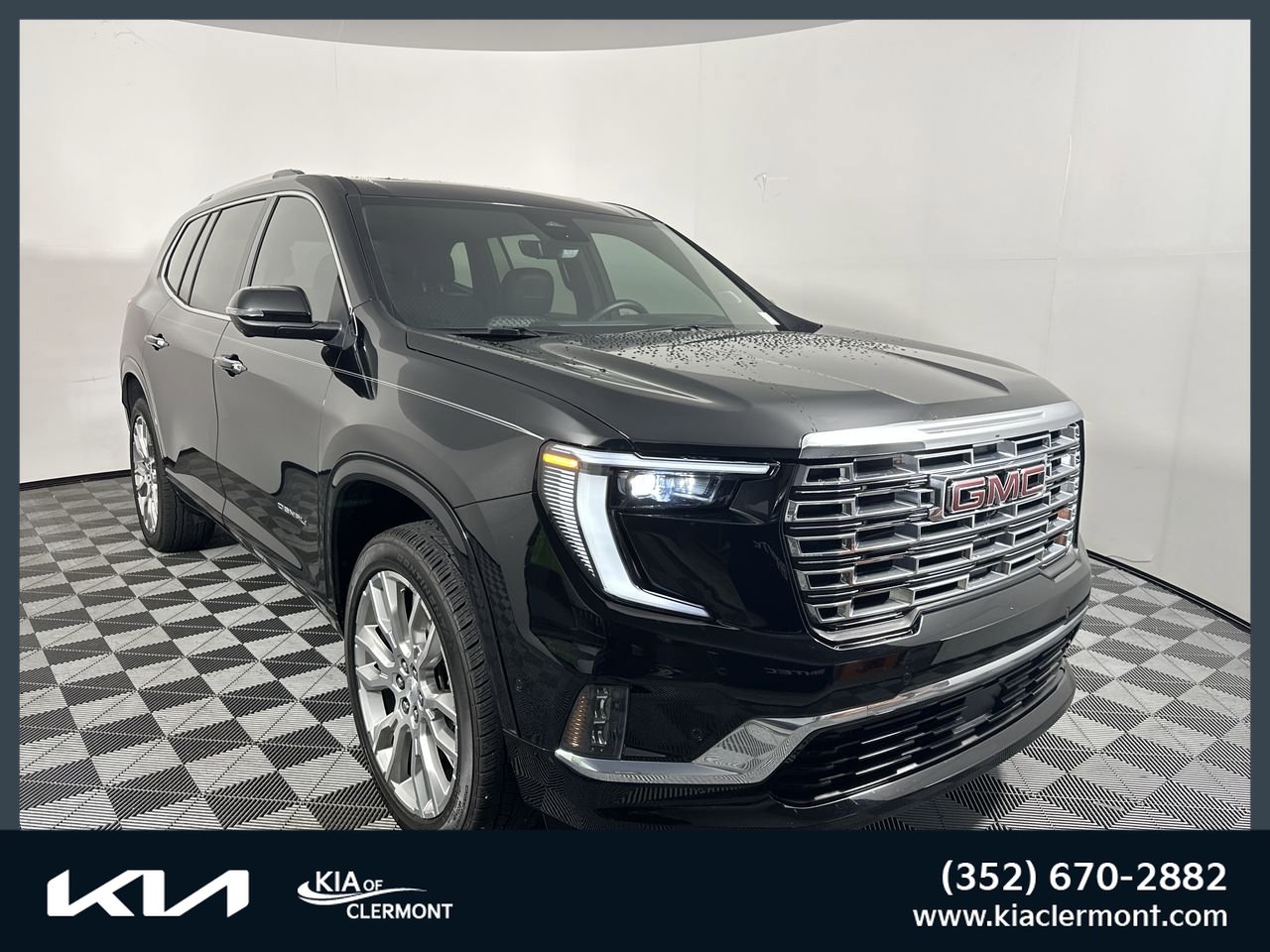 Used 2024 GMC Acadia Denali w/ Super Cruise Package FWD image 1