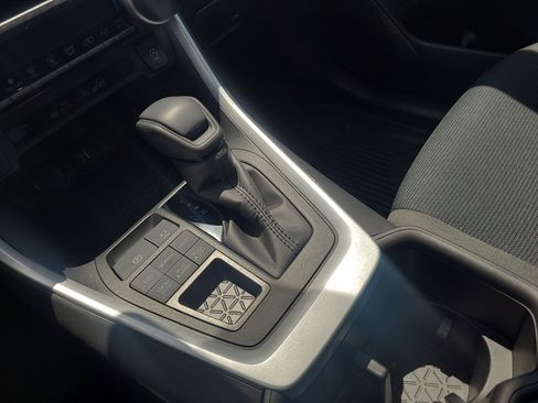 Certified 2023 Toyota RAV4 LE AWD/4WD image 20