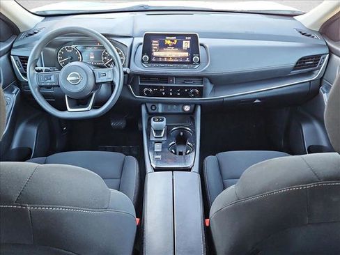 Used 2024 Nissan Rogue S FWD image 17