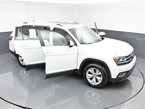 Used 2018 Volkswagen Atlas SEL FWD image 37
