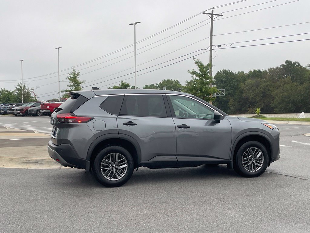 Used 2023 Nissan Rogue S AWD/4WD image 8