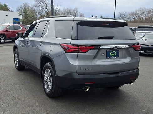 Certified 2023 Chevrolet Traverse LT image 9