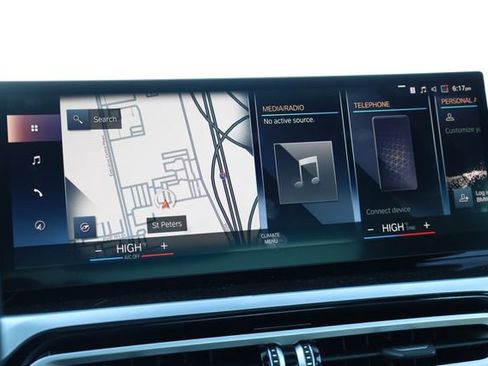 Used 2023 BMW 330i xDrive Sedan w/ Premium Package image 18