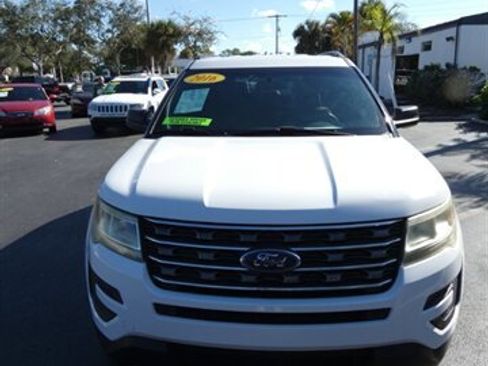 Used 2016 Ford Explorer 4WD image 5