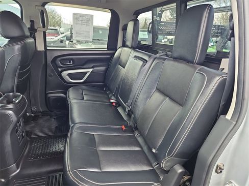 Used 2018 Nissan Titan PRO-4X w/ Pro-4x Convenience Package image 14