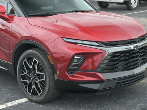 Used 2024 Chevrolet Blazer RS FWD image 31
