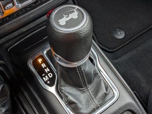 Used 2024 Jeep Wrangler Sport S image 16