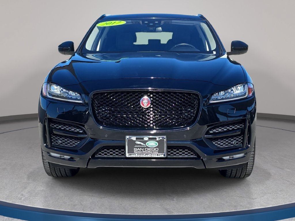 Used 2017 Jaguar F-PACE R-Sport AWD/4WD image 3