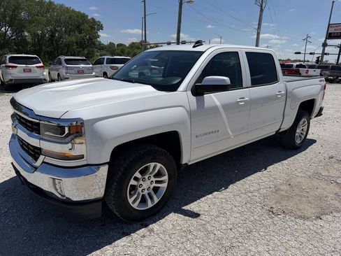 Used 2018 Chevrolet Silverado 1500 LT w/ All Star Edition AWD/4WD image 7