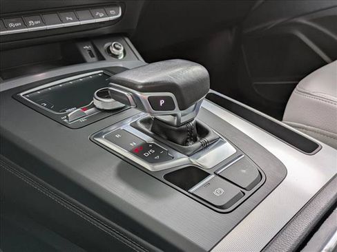 Used 2018 Audi Q5 Prestige AWD/4WD image 13