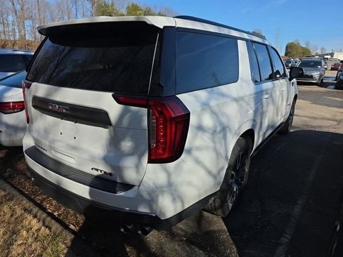 Used 2023 GMC Yukon XL AT4 w/ AT4 Premium Plus Package image 3