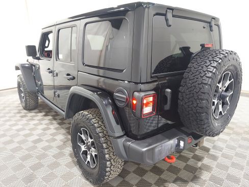 Used 2023 Jeep Wrangler Unlimited Rubicon w/ Cold Weather Group AWD/4WD image 3