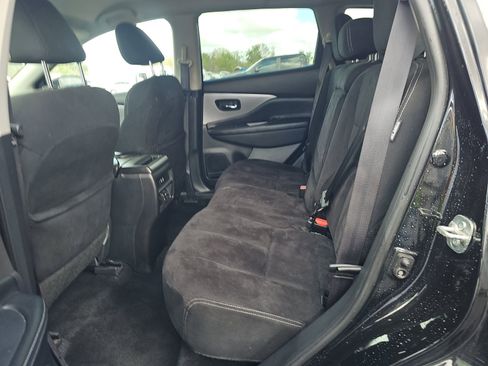 Used 2019 Nissan Murano S image 17