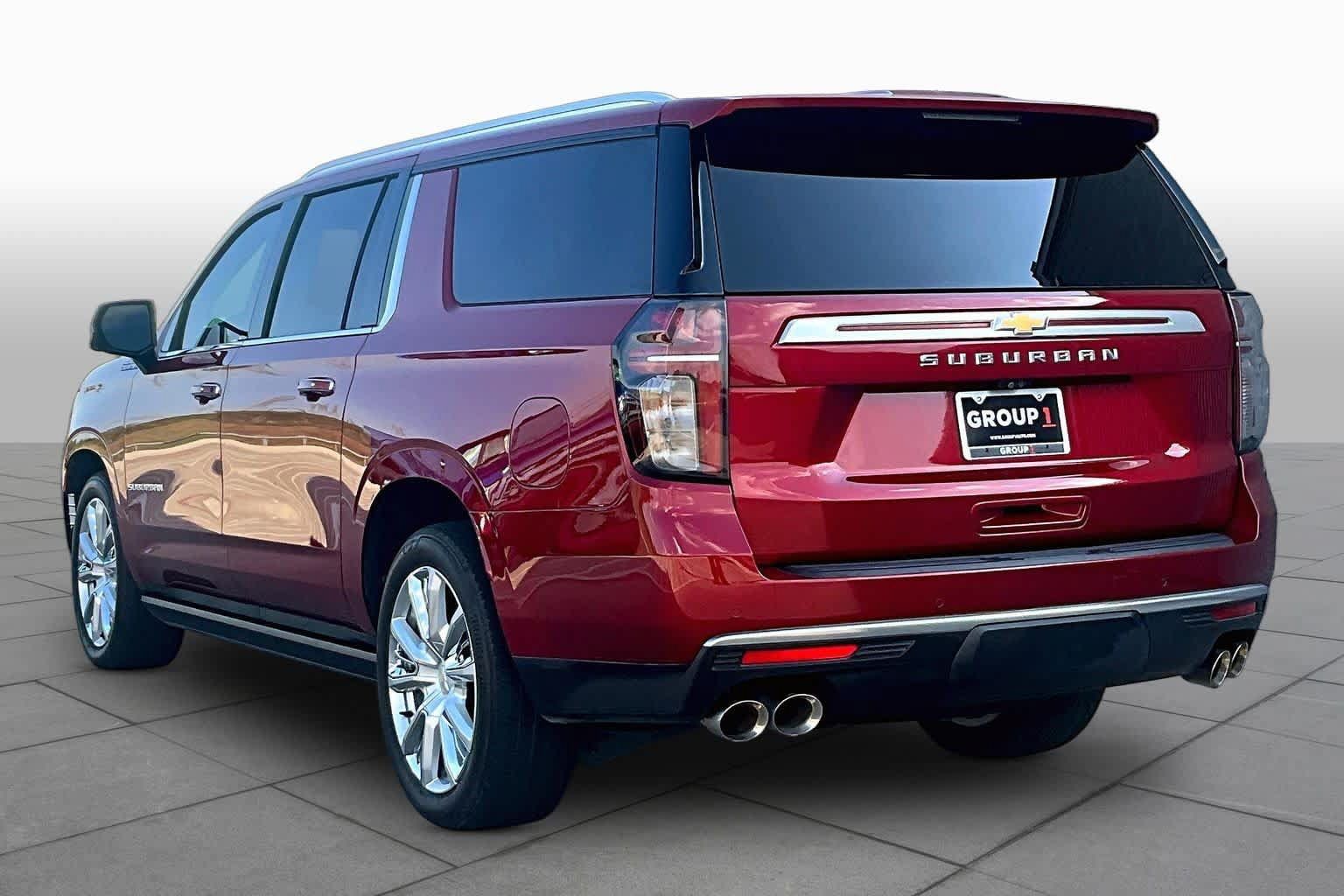 Used 2023 Chevrolet Suburban High Country AWD/4WD image 12