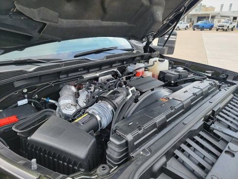 Used 2025 GMC Sierra 2500 AT4 w/ AT4 Premium Plus Package AWD/4WD image 36