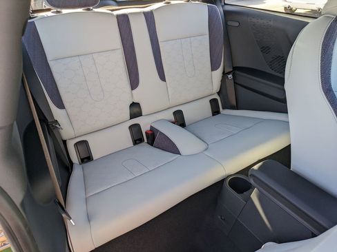 New 2026 MINI Cooper 2-Door Hardtop FWD image 27