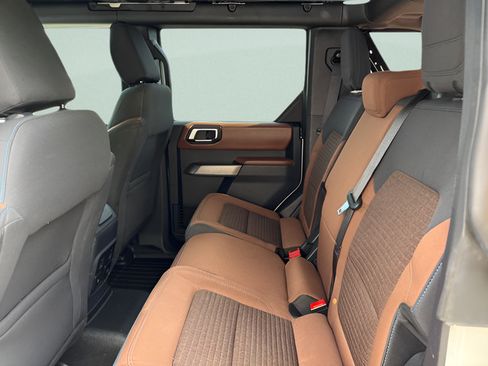 Used 2022 Ford Bronco Outer Banks AWD/4WD image 5