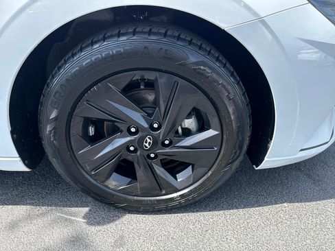 Used 2021 Hyundai Elantra SEL image 26