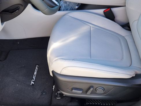 New 2026 Hyundai Tucson Limited image 9