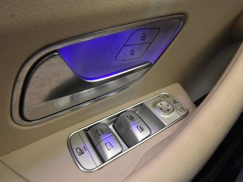 Used 2020 Mercedes-Benz GLE 350 4MATIC image 34