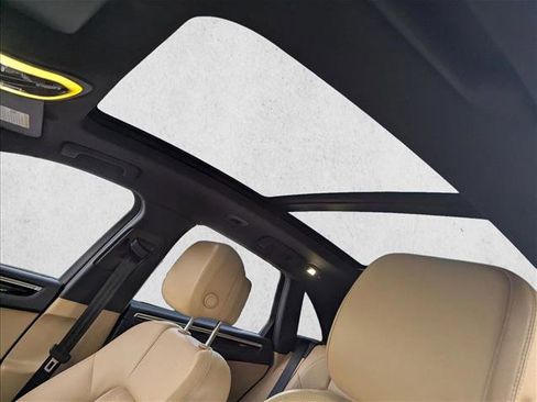 Used 2018 Porsche Macan image 15