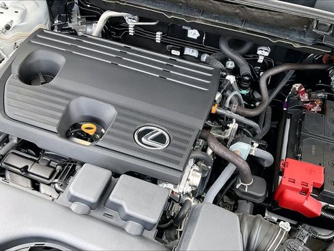 Used 2025 Lexus NX 250 FWD w/ Towing Package (2000 Lbs) image 30