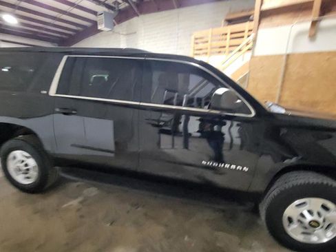 Used 2016 Chevrolet Suburban 3500 LS w/ Driver Alert Package image 22
