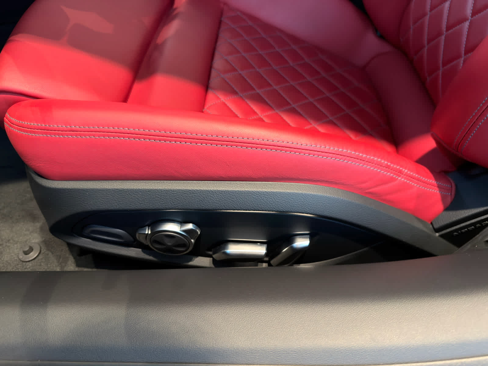 Certified 2022 Audi R8 V10 performance RWD image 28