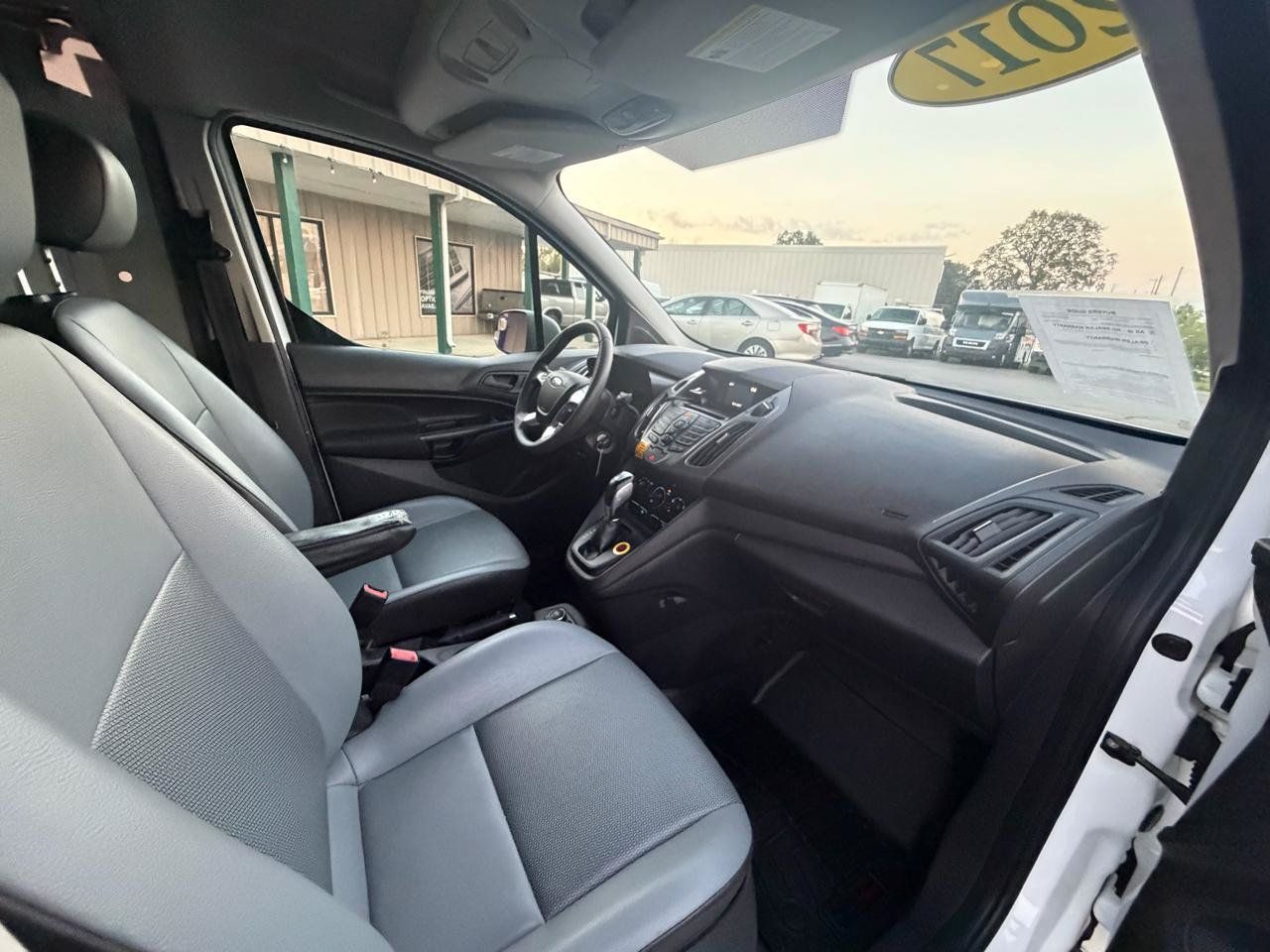 Used 2017 Ford Transit Connect XL FWD image 15