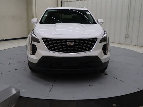 Used 2023 Cadillac XT4 Luxury w/ Cold Weather Package image 12