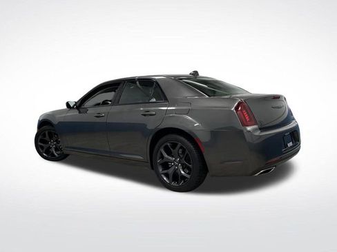 Used 2023 Chrysler 300 Touring w/ Sport Appearance Package image 3
