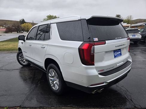 Used 2025 GMC Yukon Denali w/ Sun & Power Step Package AWD/4WD image 5