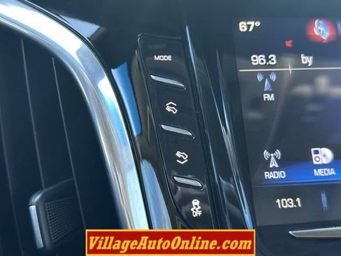 Used 2019 Cadillac Escalade ESV Premium Luxury AWD/4WD image 27