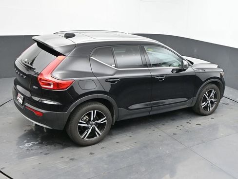 Used 2025 Volvo XC40 B5 Core AWD/4WD image 21