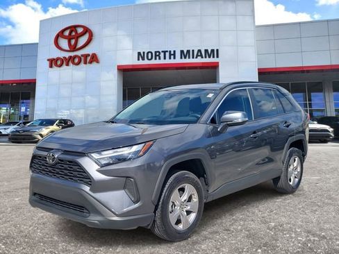 Used 2025 Toyota RAV4 XLE image 2