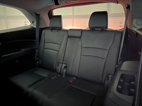 Used 2018 Honda Pilot Touring image 25