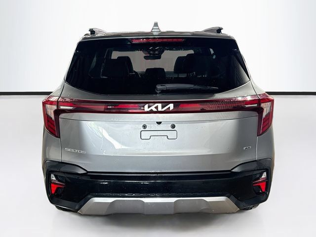 Used 2025 Kia Seltos S AWD/4WD image 6