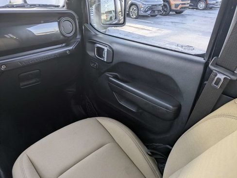 Used 2020 Jeep Wrangler Unlimited Sport AWD/4WD image 17