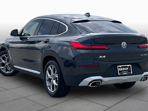 Used 2025 BMW X4 xDrive30i AWD/4WD image 11
