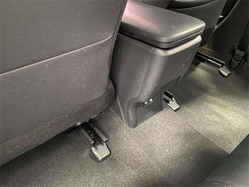 Used 2025 Toyota Prius LE image 14