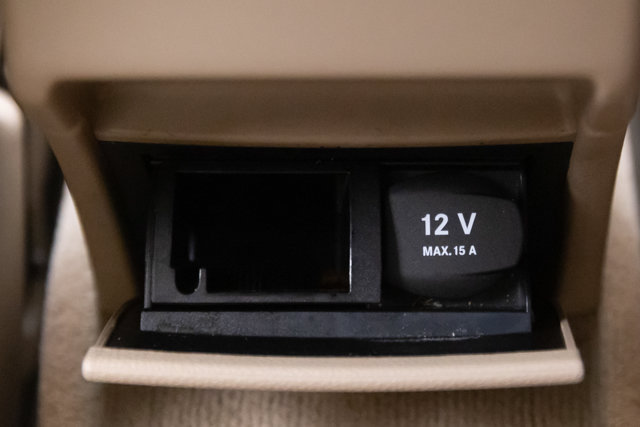 Used 2011 Mercedes-Benz C 300 4MATIC Sedan image 97