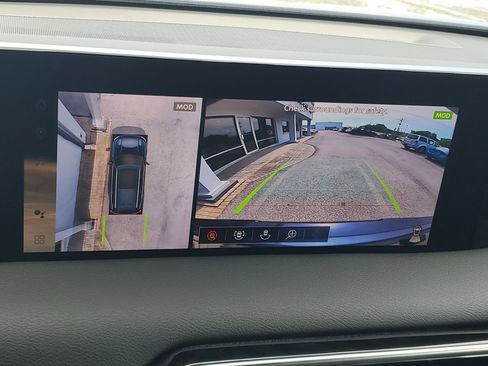 New 2025 Nissan Armada SL w/ Captain's Chari Seat Package image 9