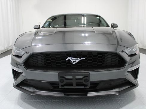 Used 2018 Ford Mustang Coupe w/ Equipment Group 101A RWD image 3