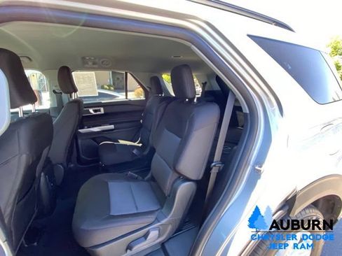 Used 2022 Ford Explorer XLT AWD/4WD image 24